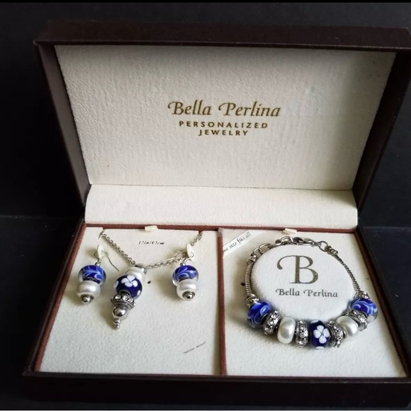 bella Perlina Jewelry - Bella Perlina Blue and Silver Jewelry Set